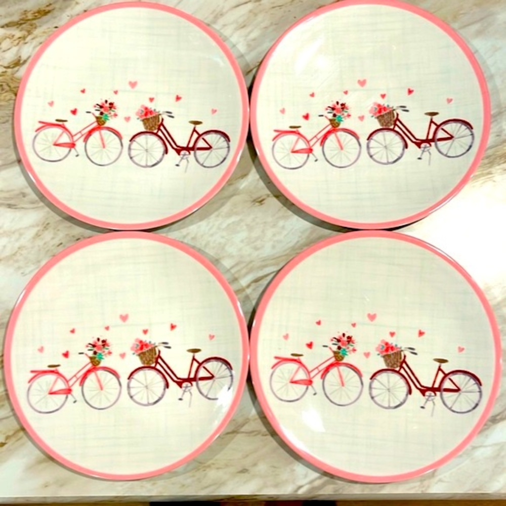 4 Nicole Miller Melamine Bicycles Plates